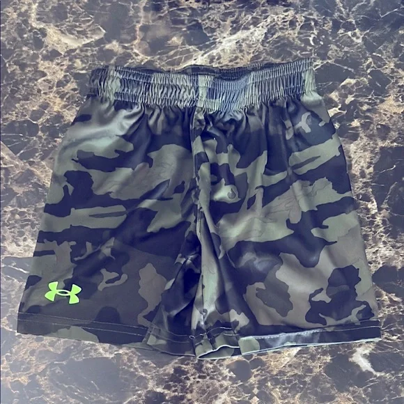 Under Armour Camo Athletic Shorts - Picture 1 of 4